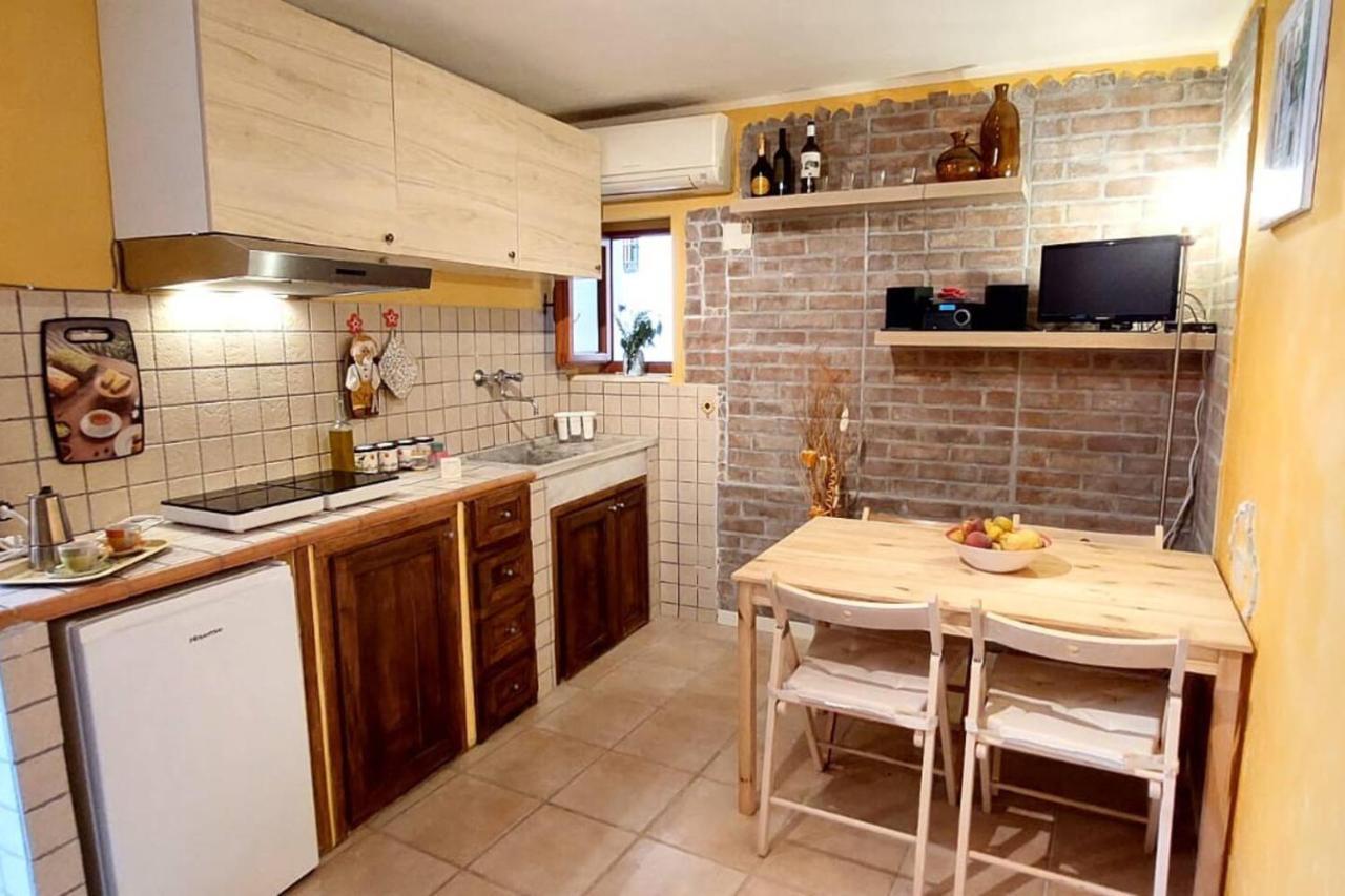 Mare Toscano Apartman Riparbella Kültér fotó